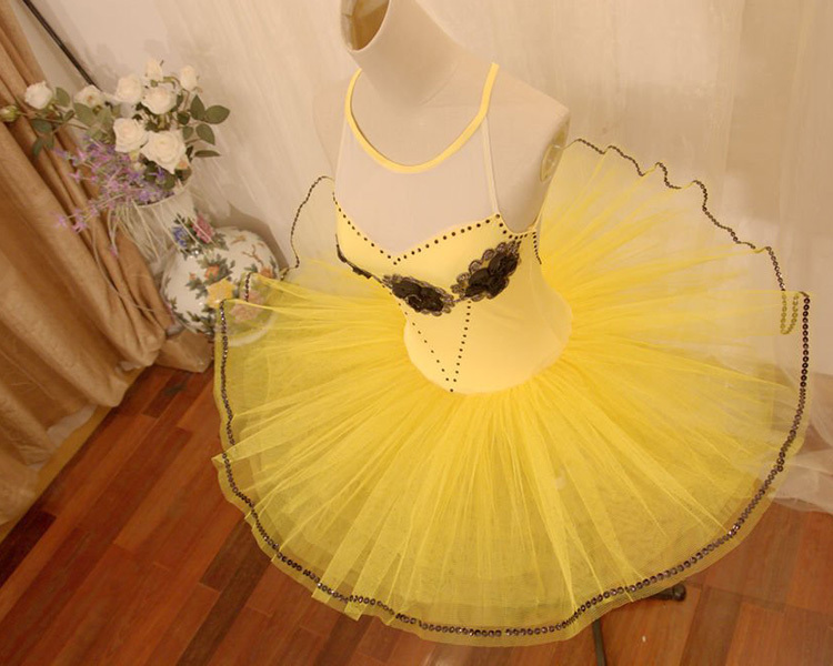 新しい2015のスタイルフィット卸売黄色バレエチュチュダンスの摩耗ドレス仕入れ・メーカー・工場