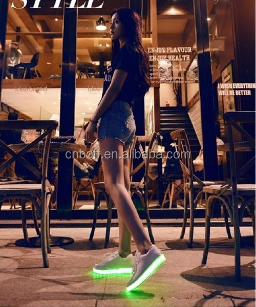 2016新しいスタイルカラフルな大人のフラッシュledライトアップ靴女性男性発光靴仕入れ・メーカー・工場