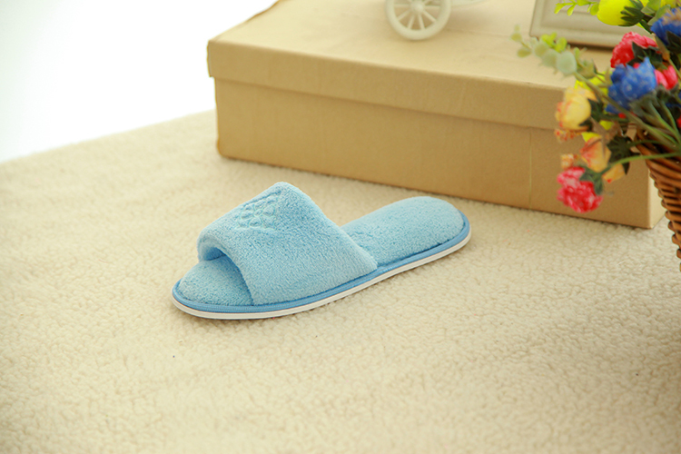 centro slippers