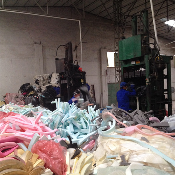 YJ huge stock polyurethane foam sponge recycling for sofa