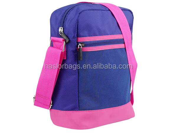 Quanzhou Wholesale Portable And Fashion Shoulder School Bag