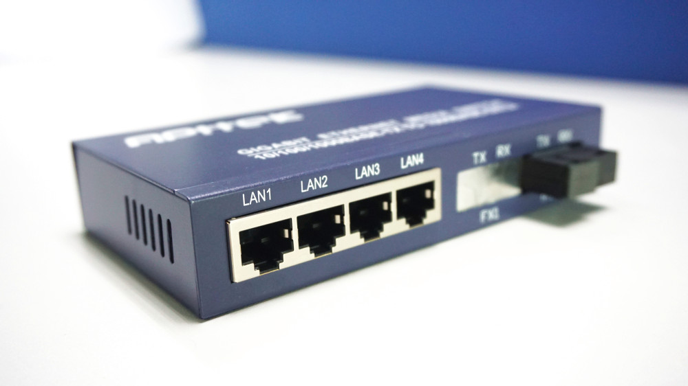 1000 M commutateur 4 porto ip vers hdmi converter pour HD