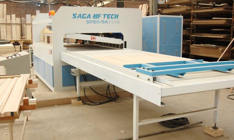 クランプキャリヤ長い4800mm高周波木材用ボード問屋・仕入れ・卸・卸売り