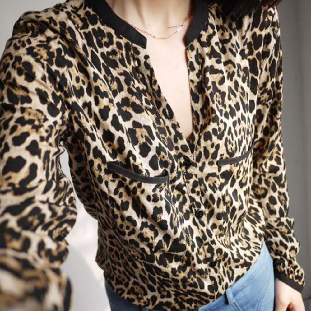 Блузка с леопардовым принтом