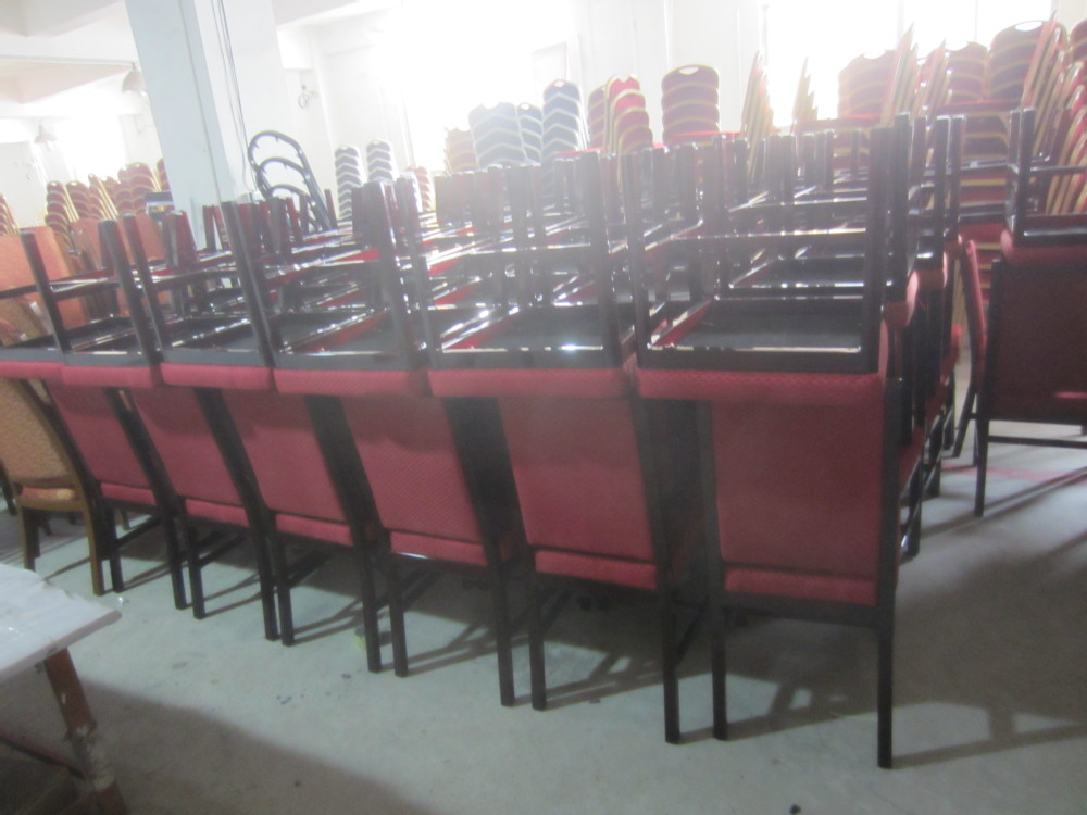 安い金属のホテルの椅子、 販売のための宴会の椅子をスタッキング、 宴会場の椅子仕入れ・メーカー・工場