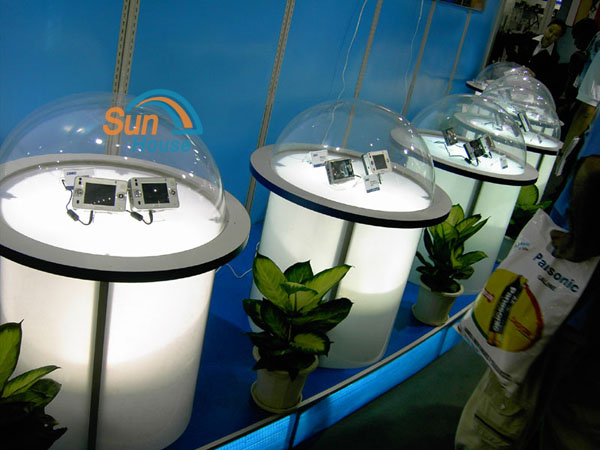 polycarbonate display