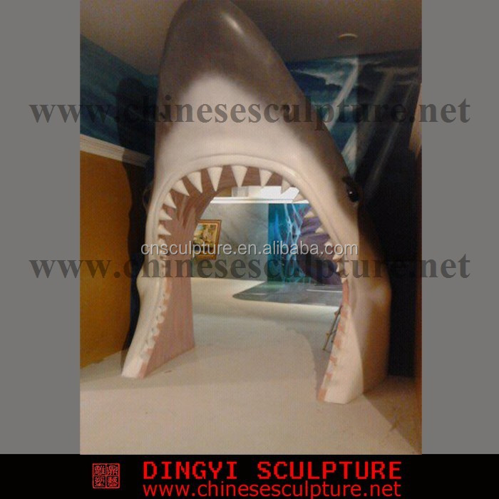 割引ゲートに巨大なサメ頭の彫刻仕入れ・メーカー・工場