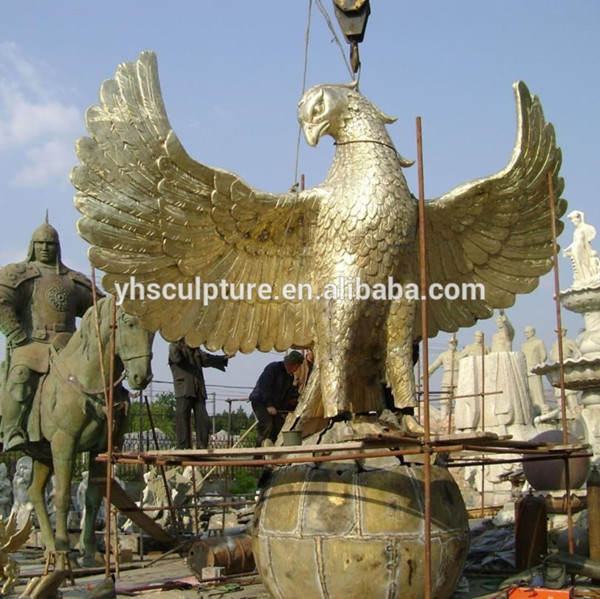 黄金の大きな屋外販売のための鷲の彫像仕入れ・メーカー・工場