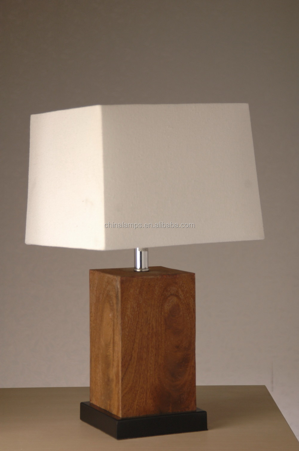 Antieke houten nachtkastje lampen lamp met lampenkap voor herberg ...