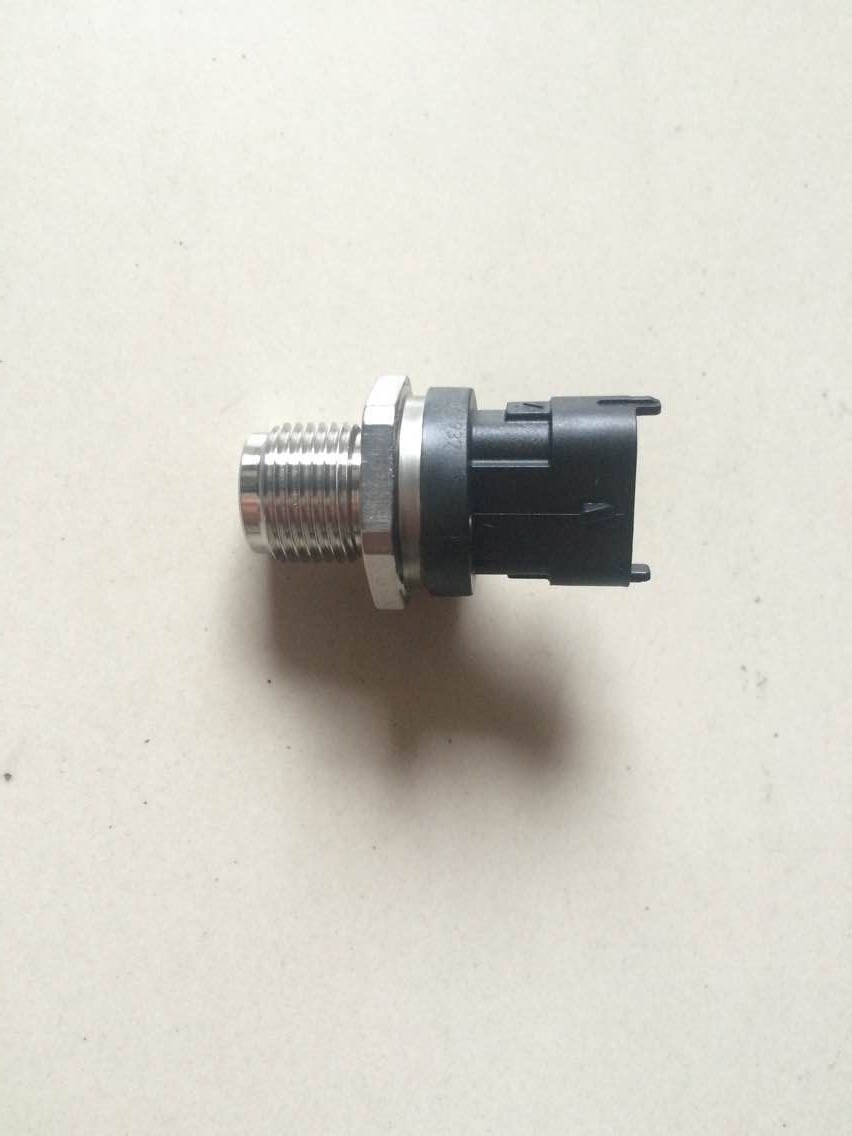 BOSCH 0281002937 COMMON RAIL PRESSURE SENSOR (1).jpg