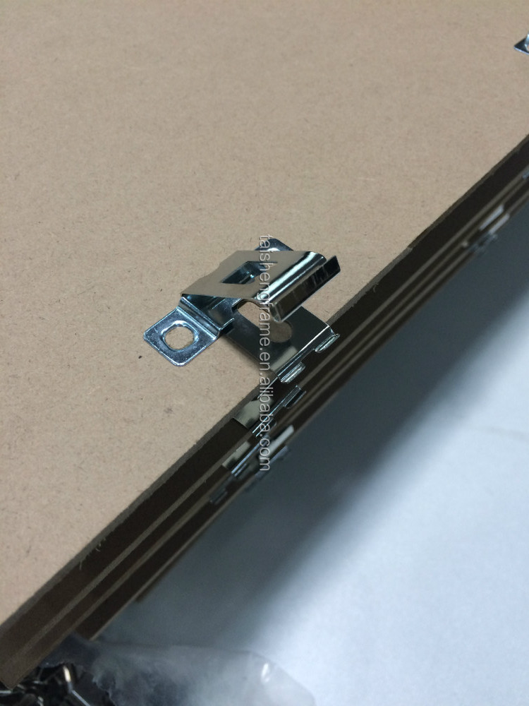 Decorative Picture Frame Hanging Hardware Clip V Clip For Alu