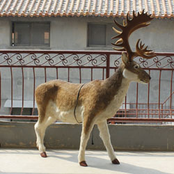 ライフサイズ自動シミュレーションのトナカイ、 カスタム鹿の形の動物の置物仕入れ・メーカー・工場