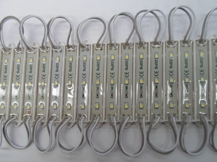工場供給卸売3528tupe赤3in1のledモジュール仕入れ・メーカー・工場