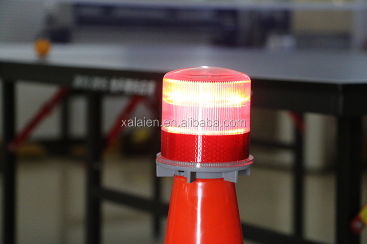交通安全ソーラーledの点滅トラフィックコーンの警告灯仕入れ・メーカー・工場