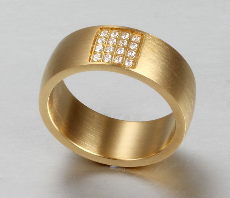 18k gold wedding rings in dubai