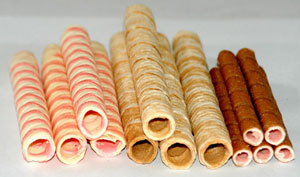 2014 hot sale full automatic egg roll making machine with chocolate filling (skype:sales07-orange)