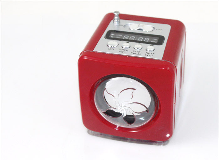 安いfmラジオusbsdカードリーダースピーカーポータブルなサウンドボックス仕入れ・メーカー・工場