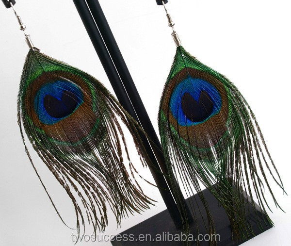 peacock feather earrings (11).jpg