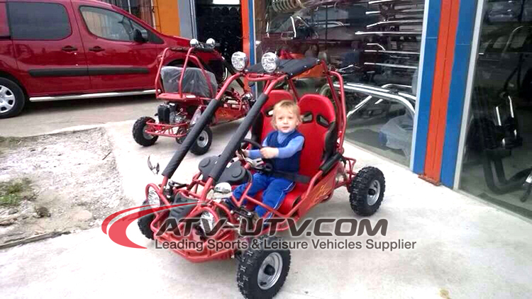 Kids-on-go-kart-01.jpg