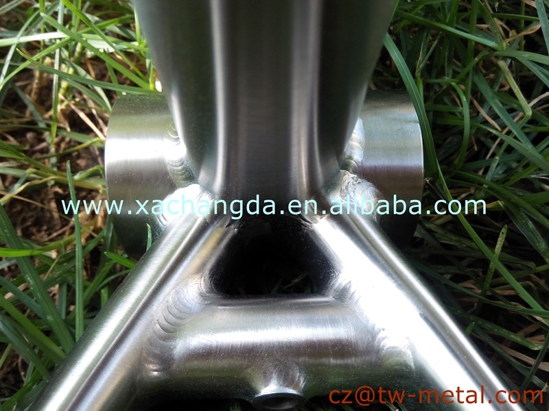 a08.jpg