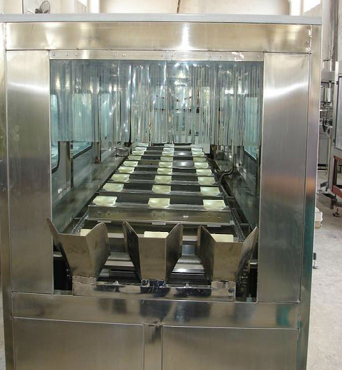 CE, TUV!! Zhangjiagang automatic aseptic 5 gallon water filling machine