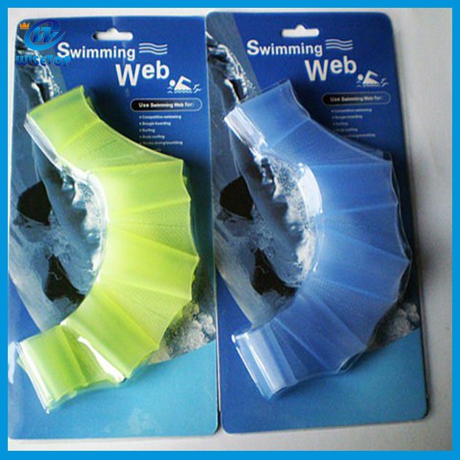 04 Silicone Webbed Flippers.jpg