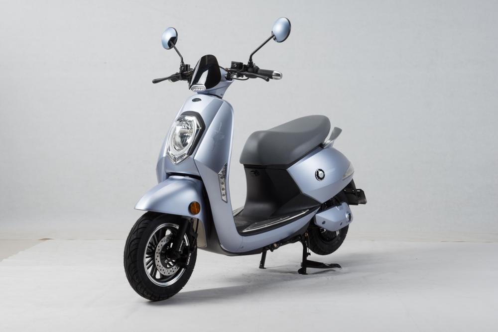 27month Warranty 60v40ah 800w Bosch Motor Eec Electric Scooter 120km Drive Range Buy Eec