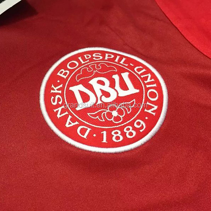 卸売安い価格のカスタム昇華品位オリジナルキットサッカーサッカーのユニフォーム仕入れ・メーカー・工場