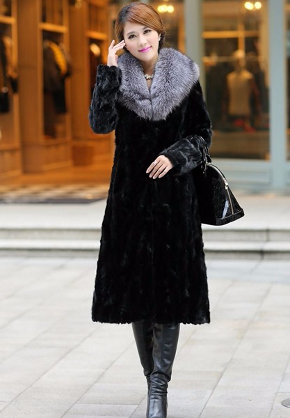 ミンクの毛皮のコート女性パターンのナチュラル偽毛皮のコート仕入れ・メーカー・工場