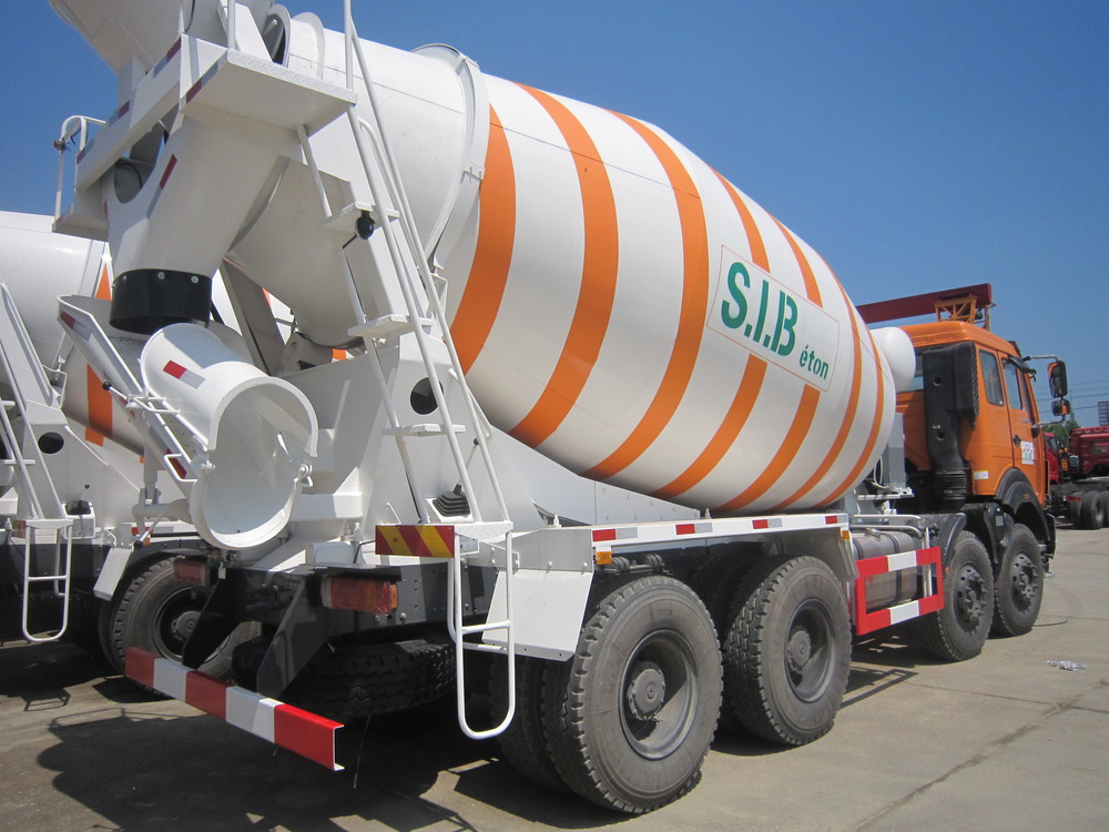 Heavy Duty Beiben 8*4 Concrete Mixer Truck 12Wheel Beiben Mixer Truck Concrete 8cbm Beiben concrete Mixing truck