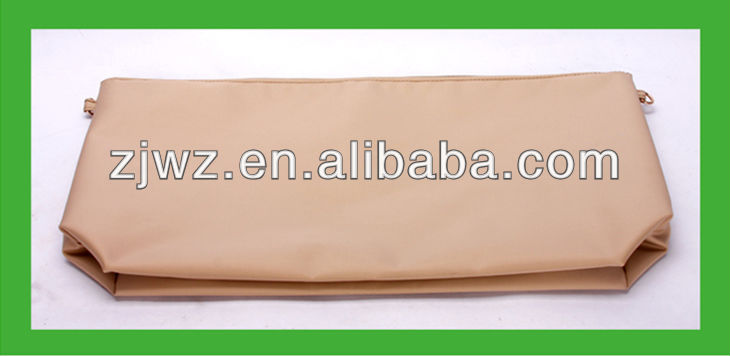 small nylon bag with zipper