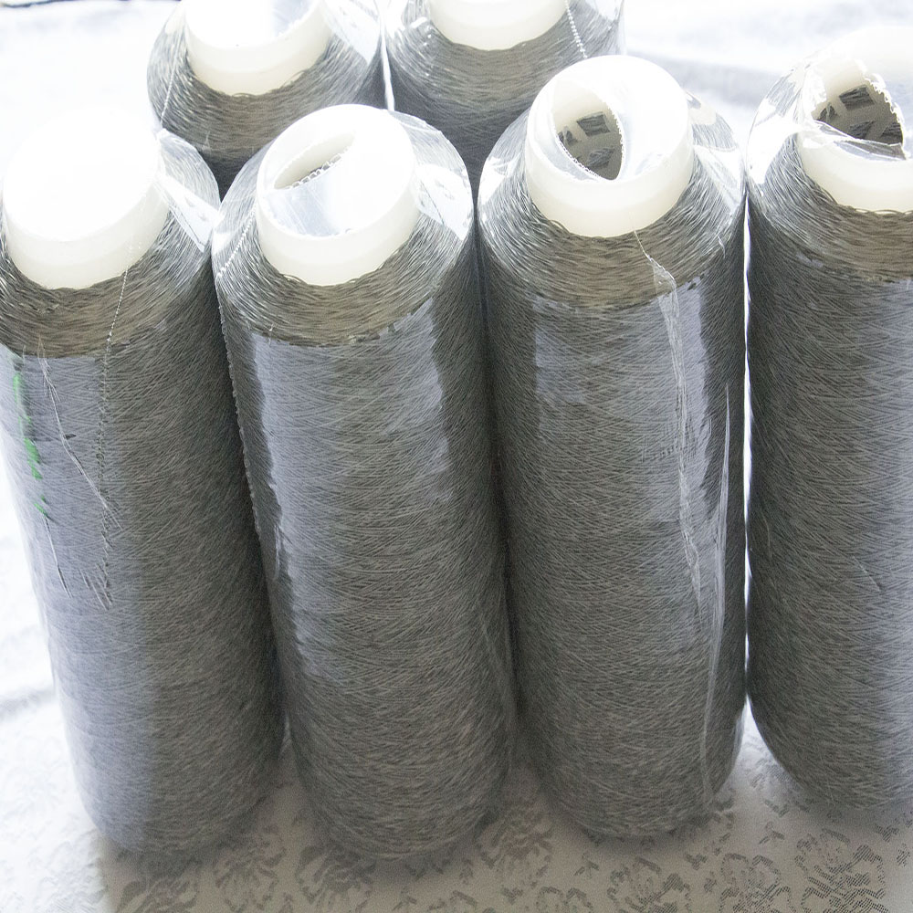 reflective yarn 6.jpg
