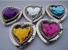 バレンタインデーのギフトダイヤモンドハート形状折りたたみバッグハンガーの財布のフック問屋・仕入れ・卸・卸売り