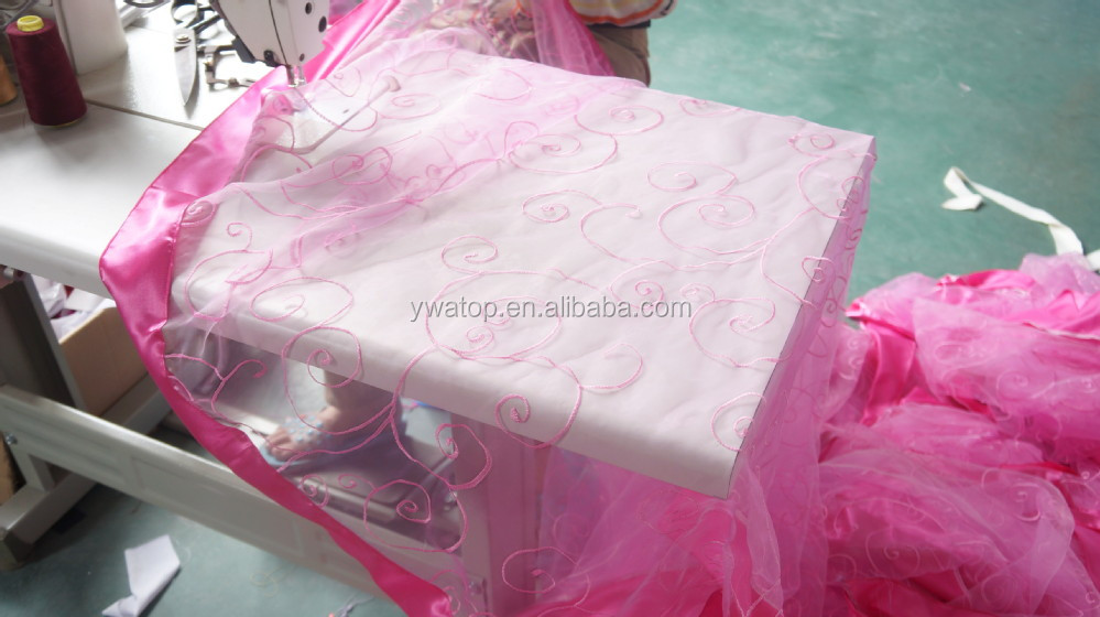 刺繍オーガンザのテーブルオーバーレイ結婚式の装飾のための仕入れ・メーカー・工場