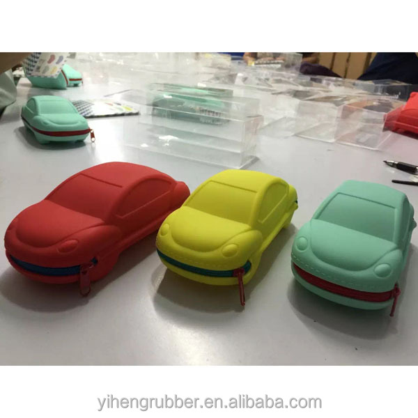 新しいデザイン2015車の形状のシリコンサングラスケース仕入れ・メーカー・工場