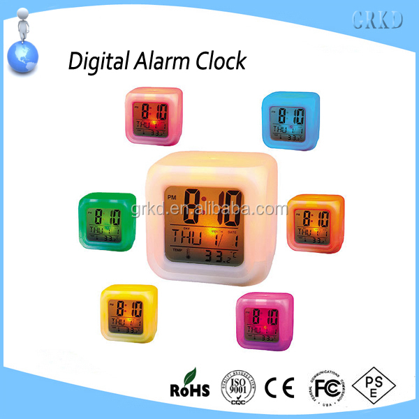 新しい創造的なミニ目覚まし時計led7が付いている色を変えながら問屋・仕入れ・卸・卸売り