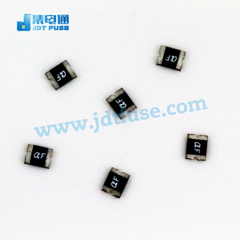海・土地smd1210-050500ma0.50a1210表面実装ヒューズptcデバイスリセッタ温度ヒューズ仕入れ・メーカー・工場