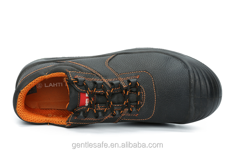 boots with plastic toe