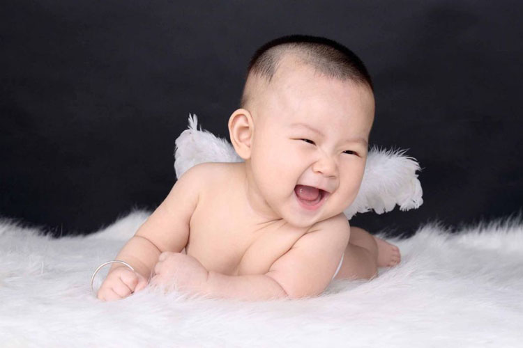 Babe chinese shaved