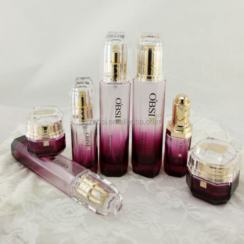 OBSI Vitamin E 24K Gold Collagen Whitening Cream