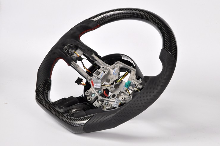 mustang steering wheel.jpg