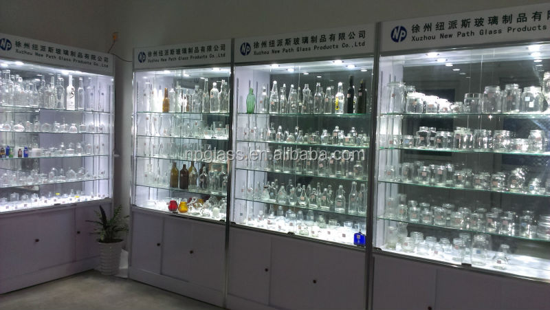 平らな形をした20cl白ガラスの酒瓶アルミスクリューキャップ仕入れ・メーカー・工場