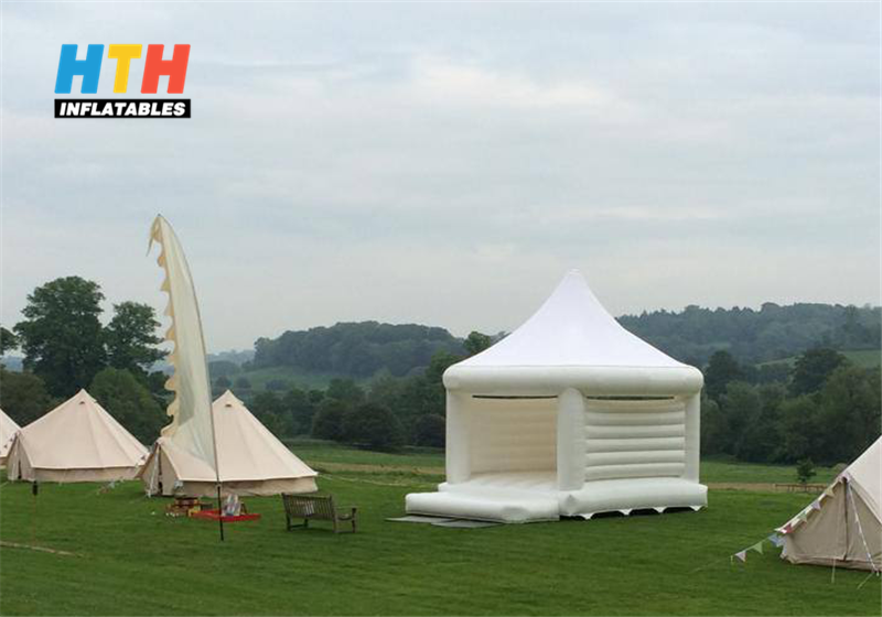 white bouncy castle(1).png