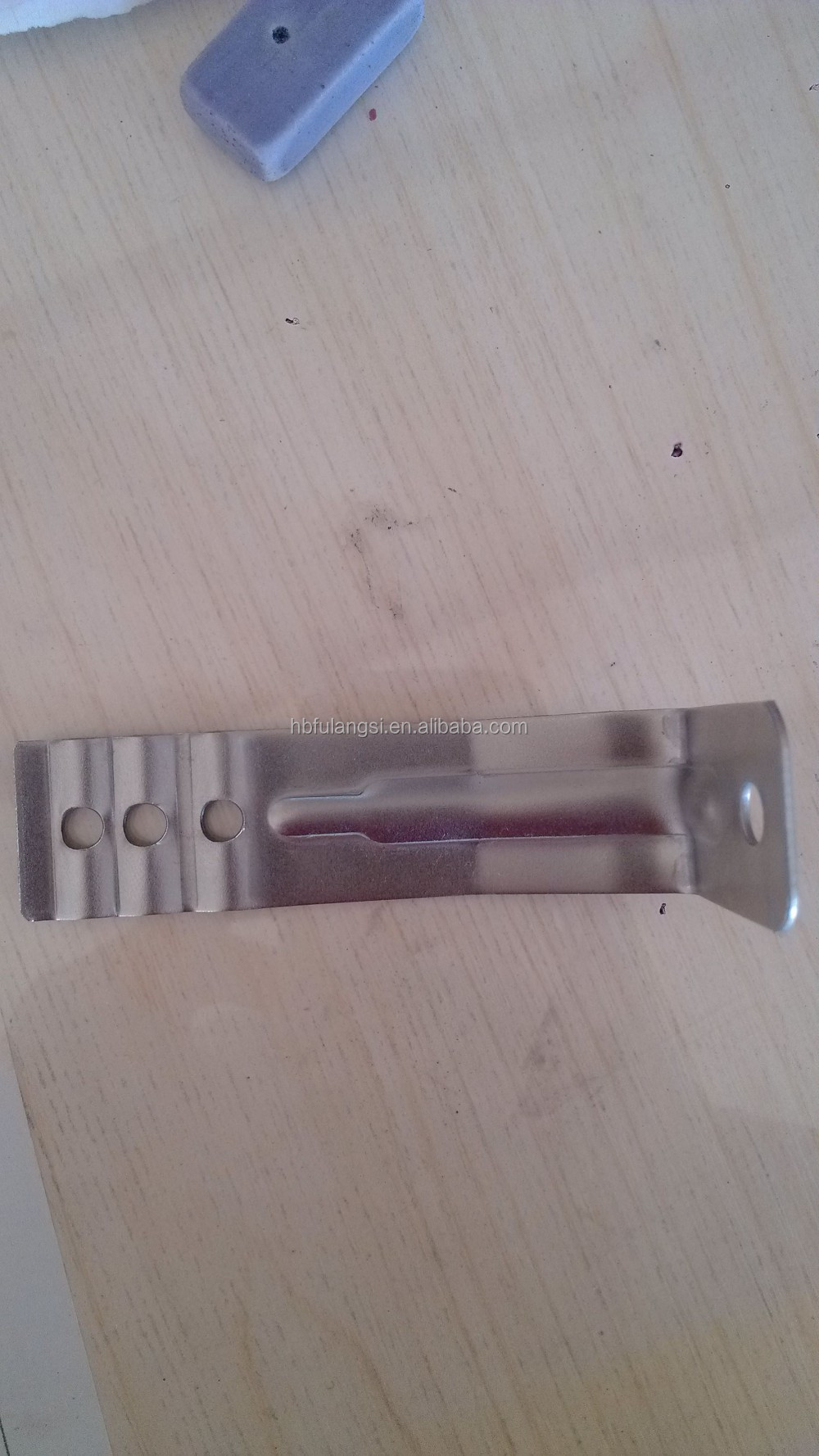 corrugated masonry ties