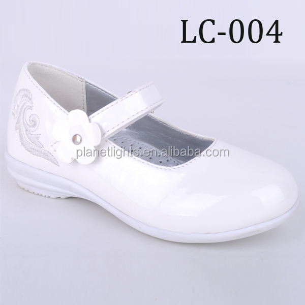 Guangzhou wholesale teenage girls school shoes in white color