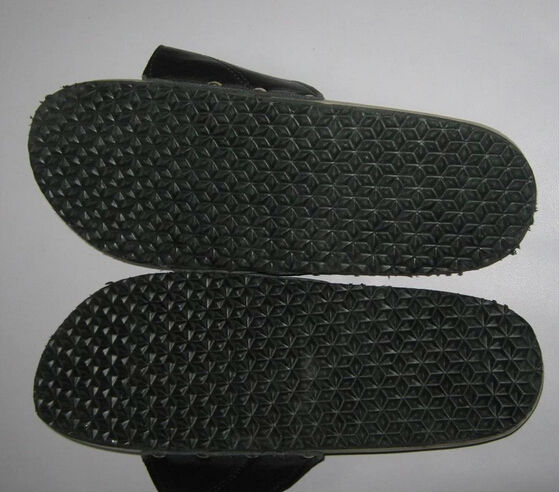 竹自然石を使用してリフレ- マッサージの靴サンダル仕入れ・メーカー・工場