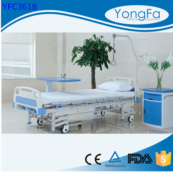 3クランク手動病院用ベッド、 調整可能な病院のベッドタイプ、 医療用品ための病院のベッド仕入れ・メーカー・工場