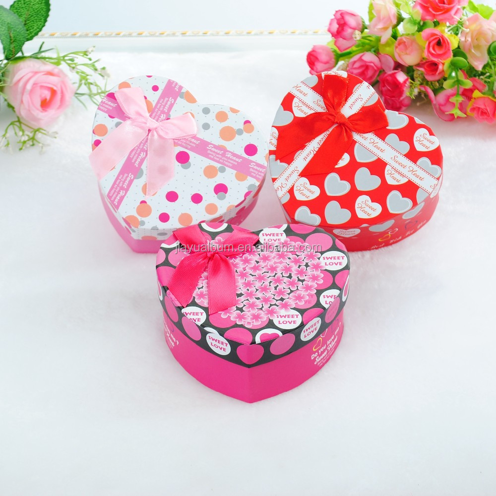 romantic paper craft wedding candy gift box/red pink heart