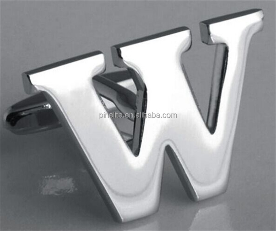 Zinc alloy top quality soccer metal keychain,with keychain ring for wholesale.jpg