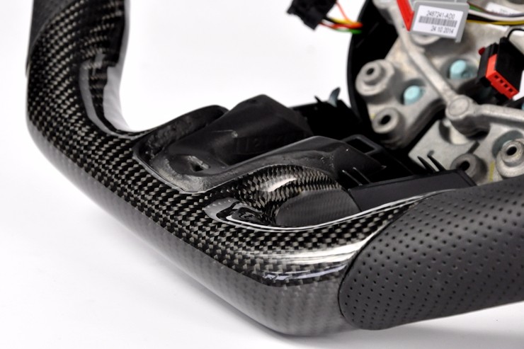 mustang steering wheel 1.jpg